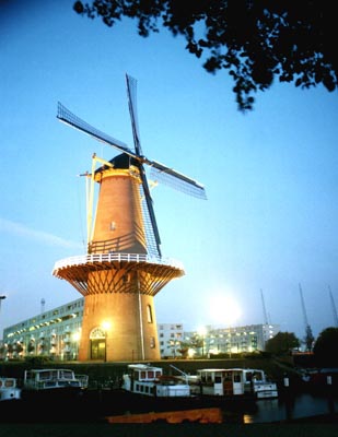 Newhaven, Rotterdam.